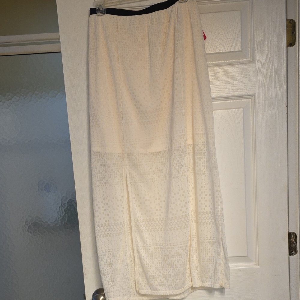 Xhilaration Cream and Black Maxi Pencil Skirt with Slit